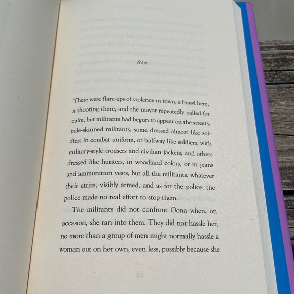 Novel The Last White Man by Mohsin Hamid Signed Copy Hardcover Fiction - Picture 8 of 8